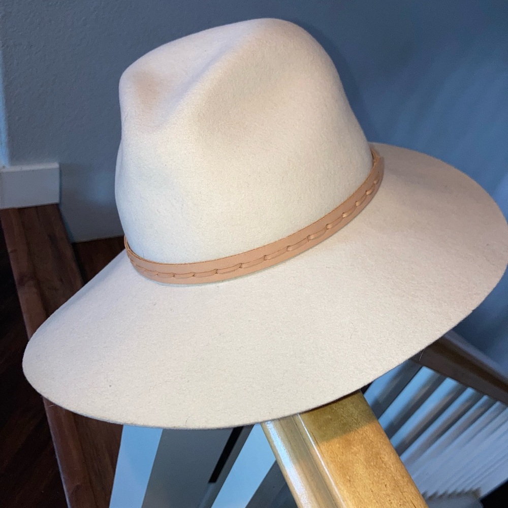 rag & bone Cream Wide-Brim Fedora with Tan Trim hat size m - Picture 2 of 4